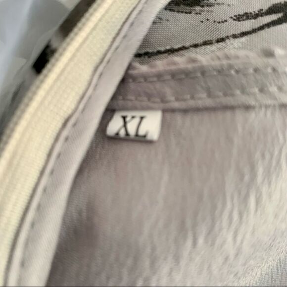 Gray Floral Organza A-Line Dress Size XL - Picture 11 of 11